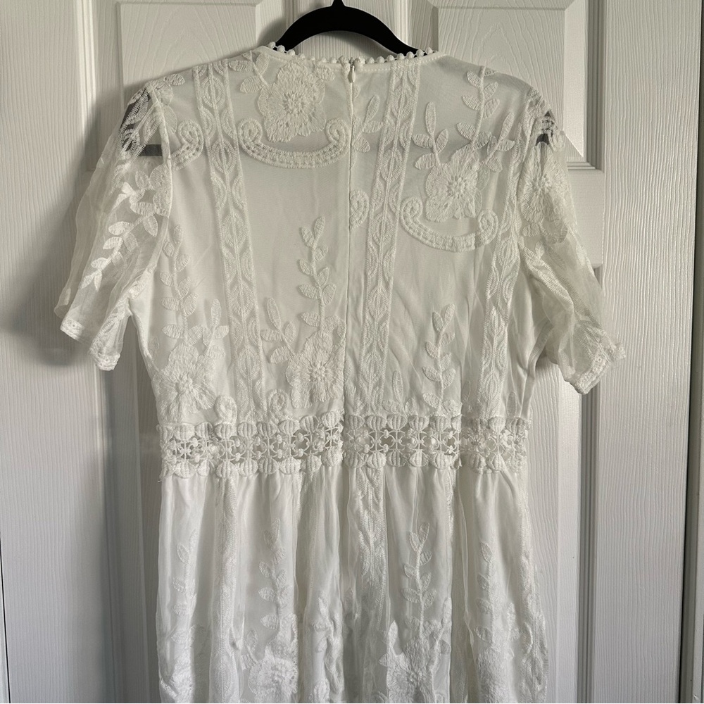 Fairsweety V-Neck Lace Maxi Wedding Dress - Size Large - Picture 11 of 12